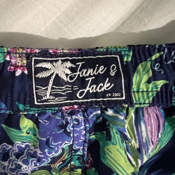 Janie & Jack boys swim shorts - Picture 3 of 4
